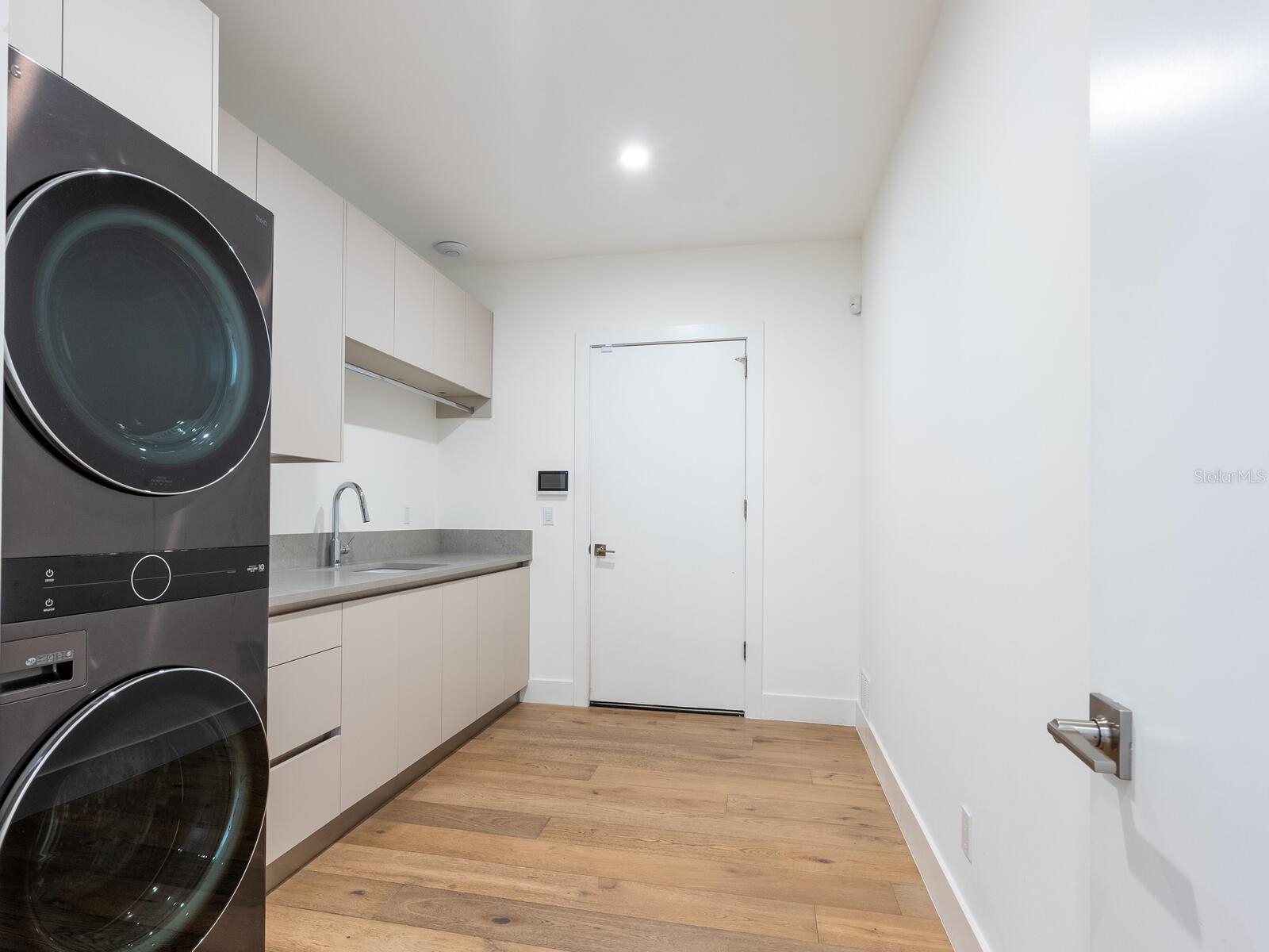 Image 50 of 70 For 2624 Mulberry Terrace