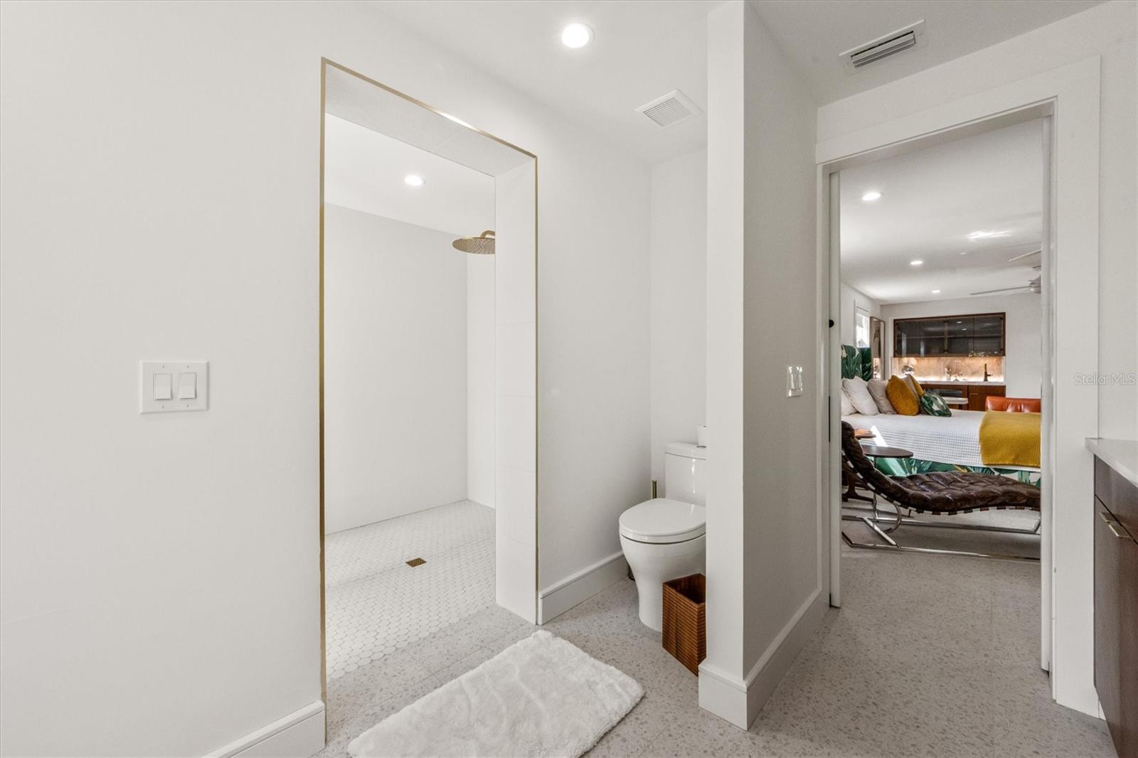 Image 24 of 64 For 505 65th Street