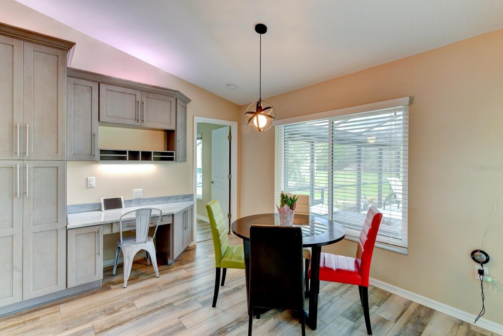 Listing photo id 14 for 15890 County Road 675
