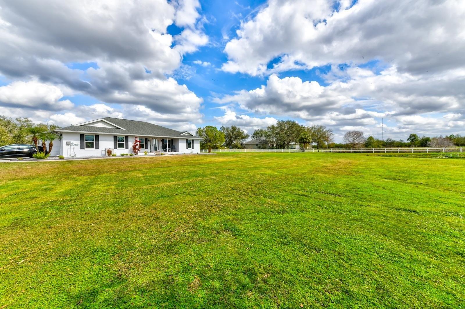 Listing photo id 51 for 15890 County Road 675