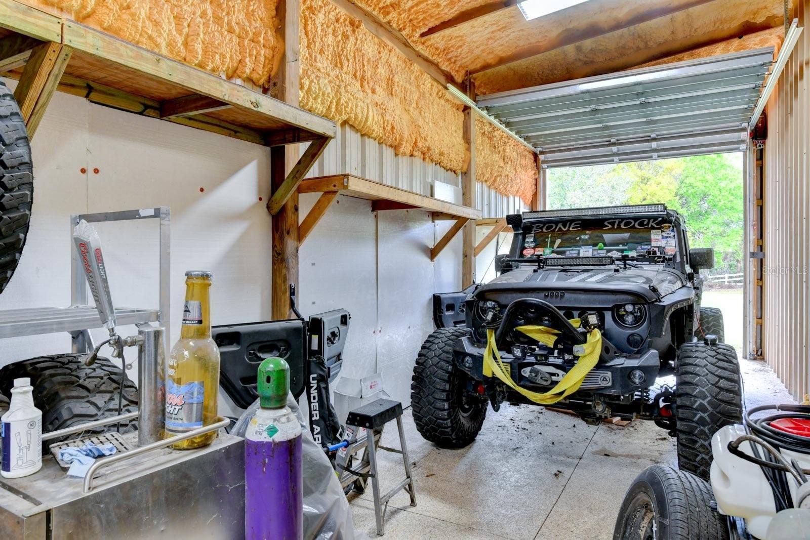 Listing photo id 81 for 15890 County Road 675
