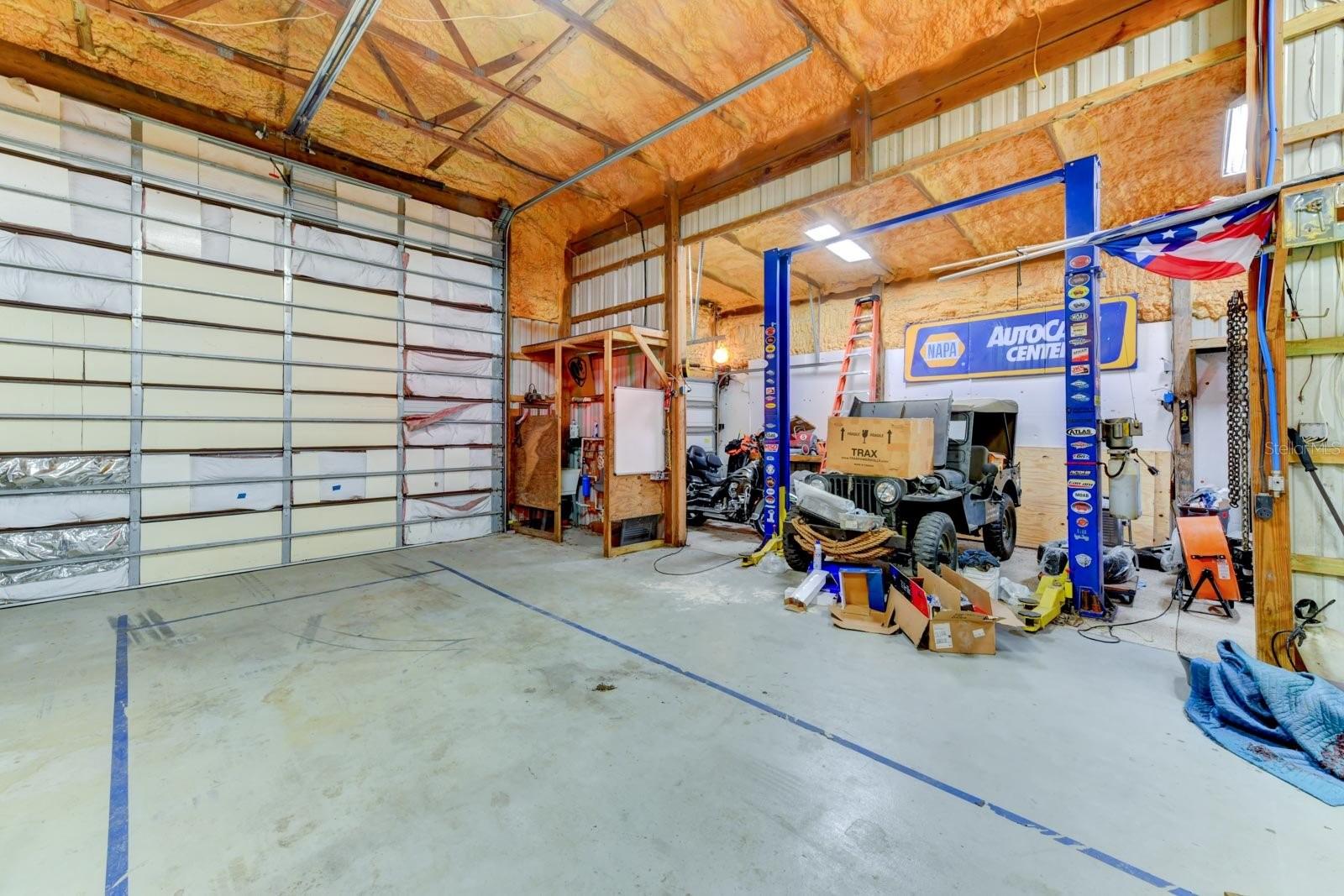 Listing photo id 90 for 15890 County Road 675