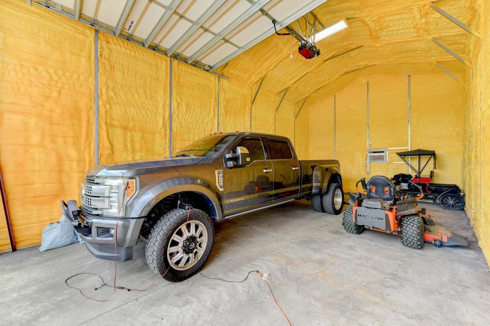 Listing photo id 92 for 15890 County Road 675