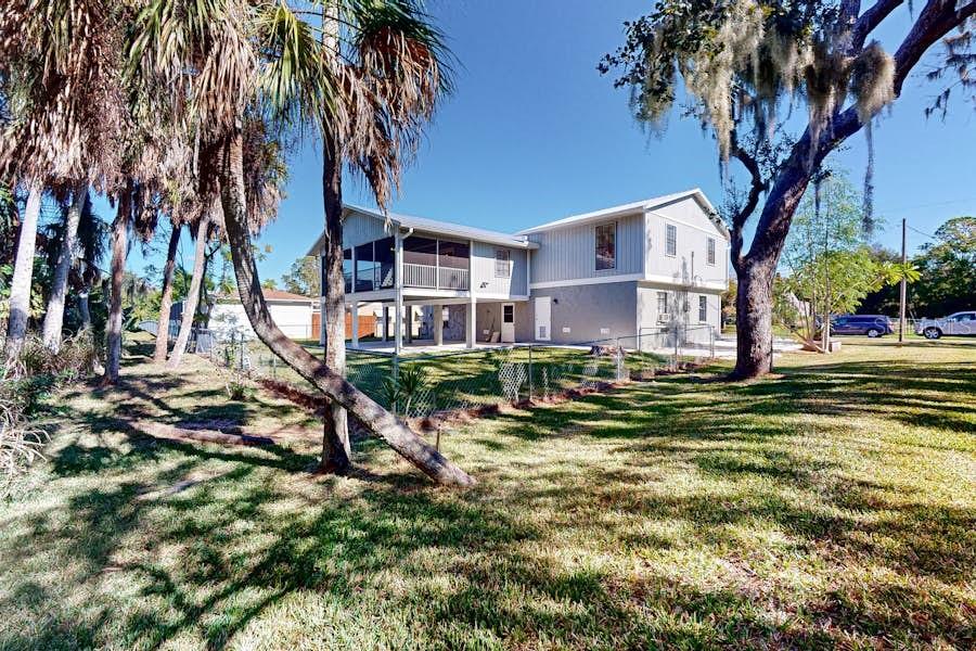 Image 24 of 25 For 4207 5th Avenue W