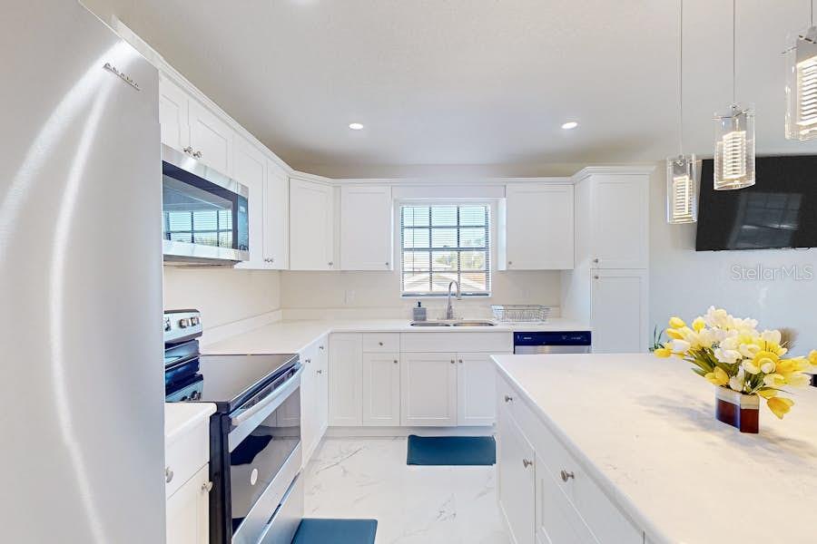 Image 5 of 25 For 4207 5th Avenue W