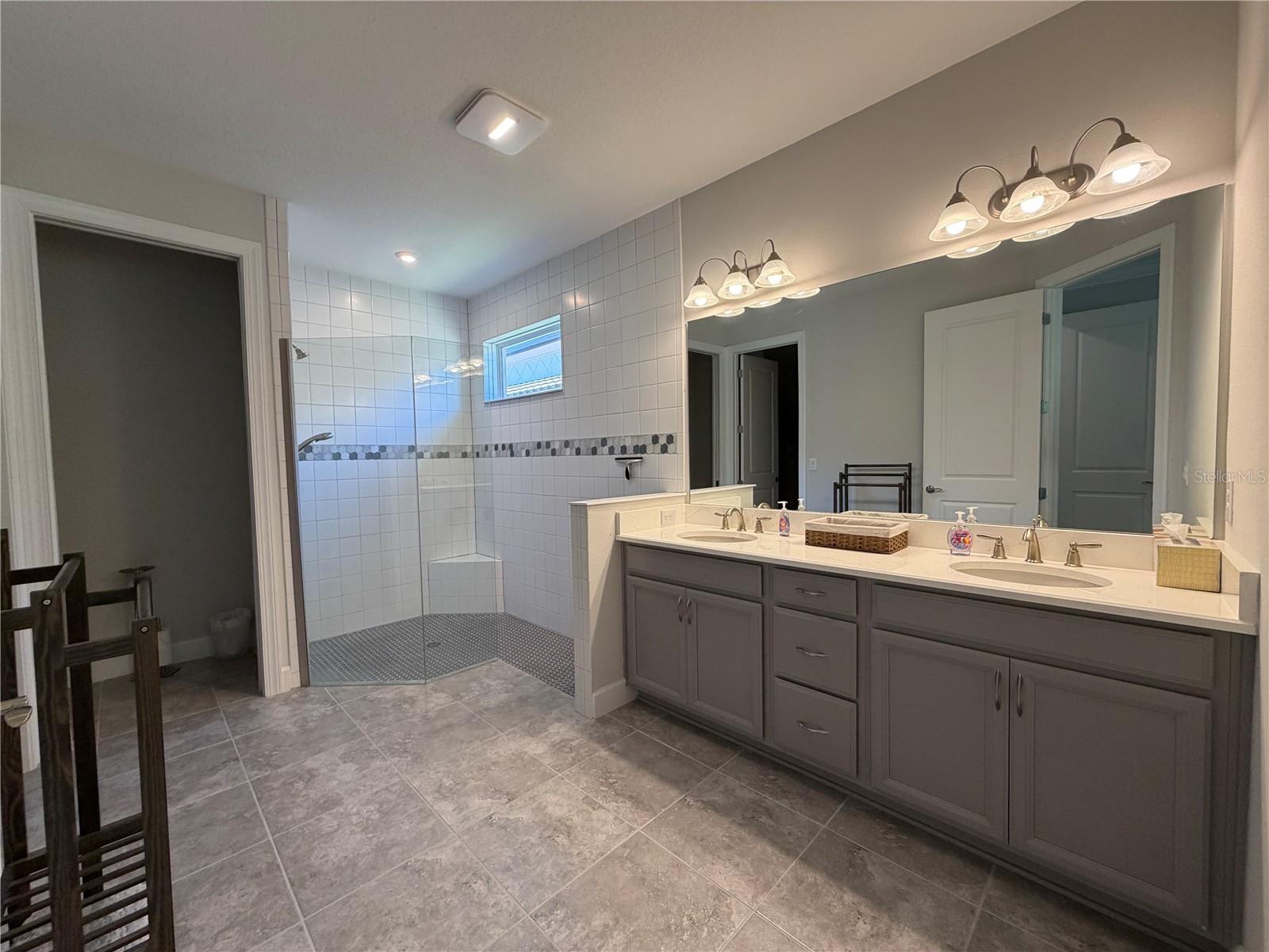 Image 37 of 88 For 10722 Wicker Park Place