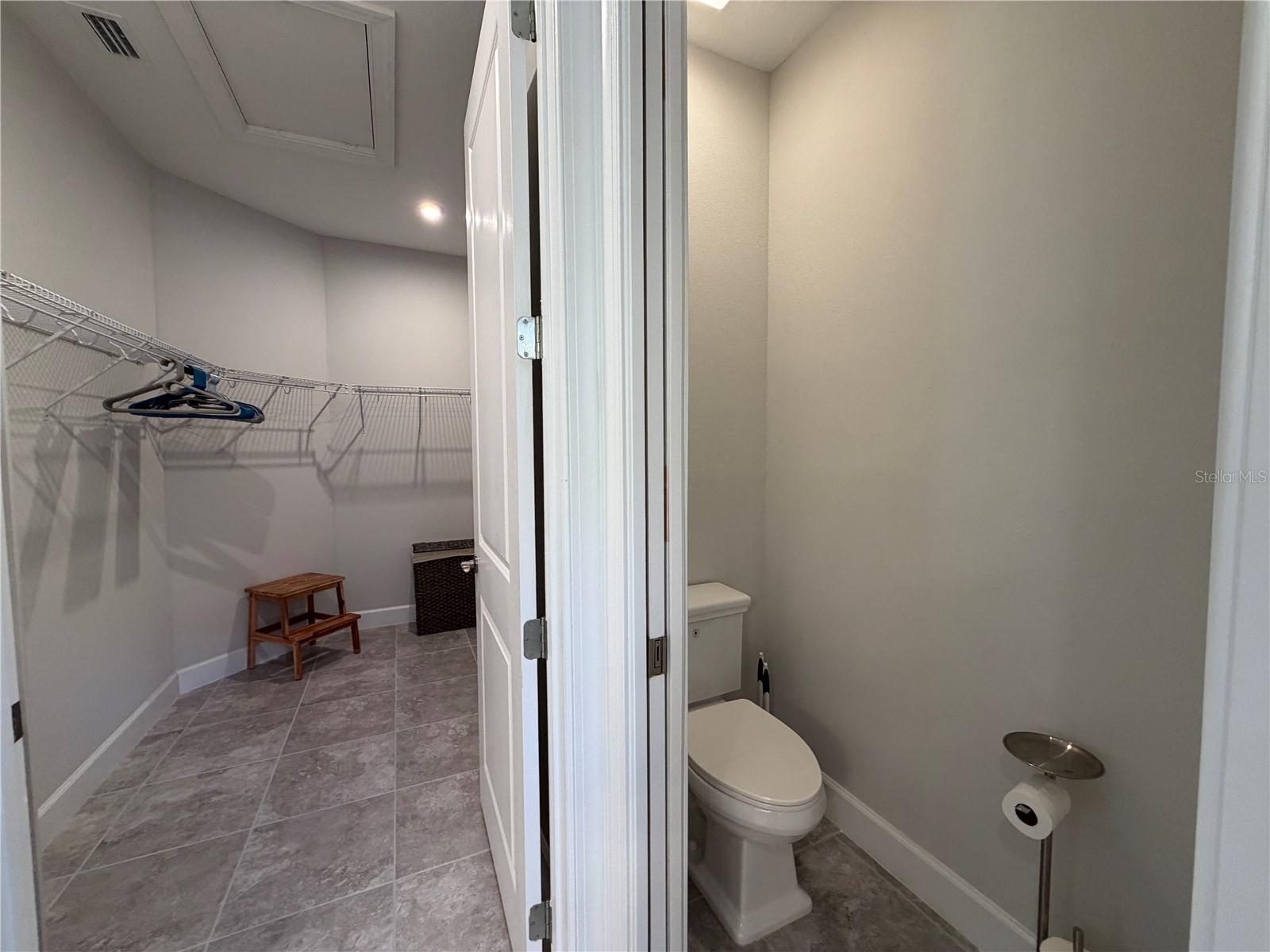 Image 45 of 88 For 10722 Wicker Park Place