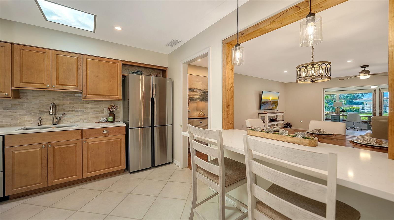 Image 12 of 25 For 902 68th Street W 902