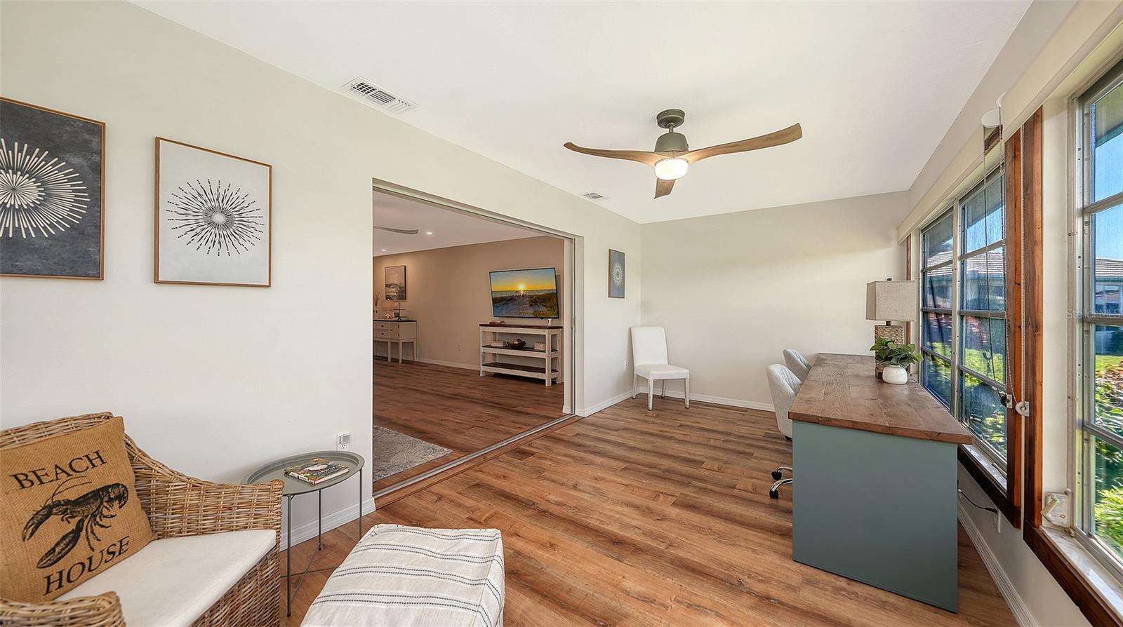 Image 8 of 25 For 902 68th Street W 902