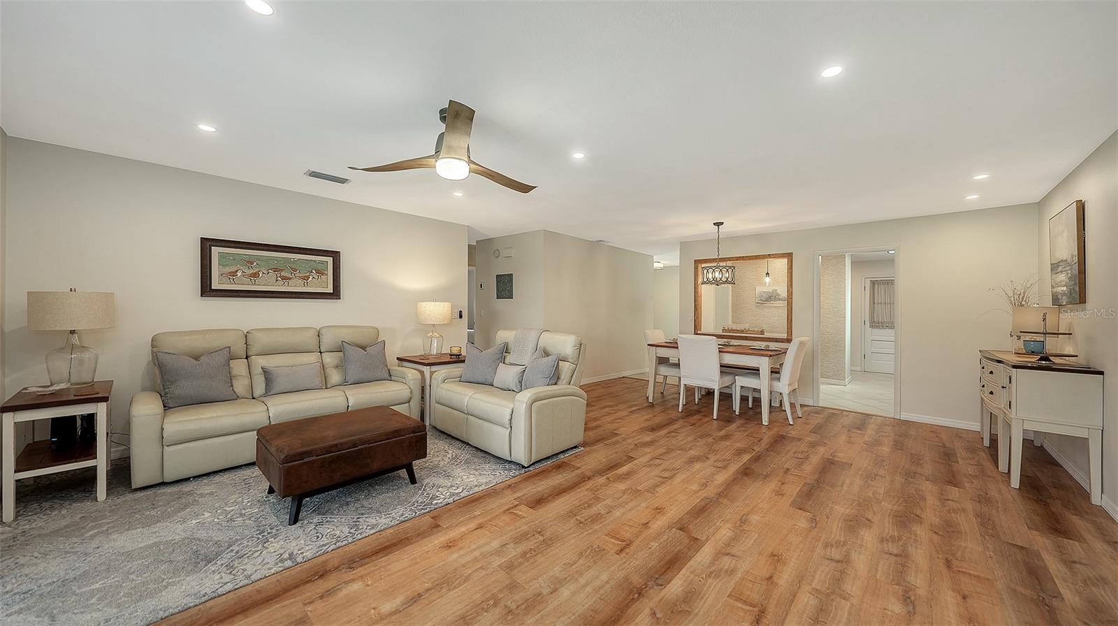 Image 9 of 25 For 902 68th Street W 902