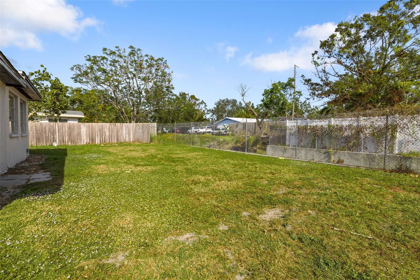 Image 23 of 26 For 6051 Carlton Avenue