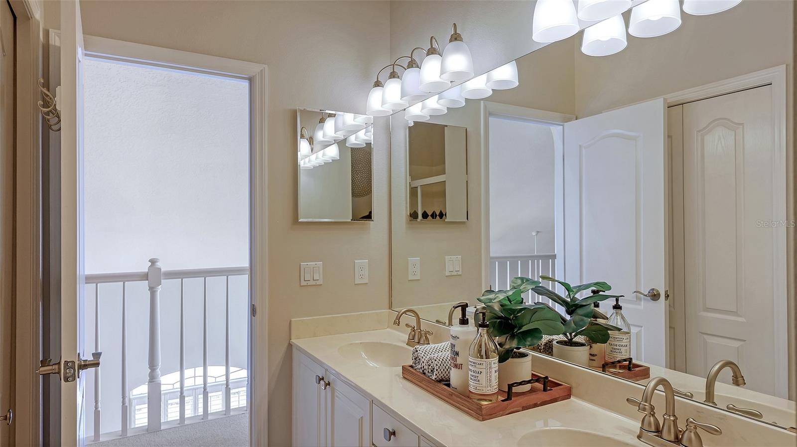 Image 35 of 95 For 8737 Pebble Creek Lane