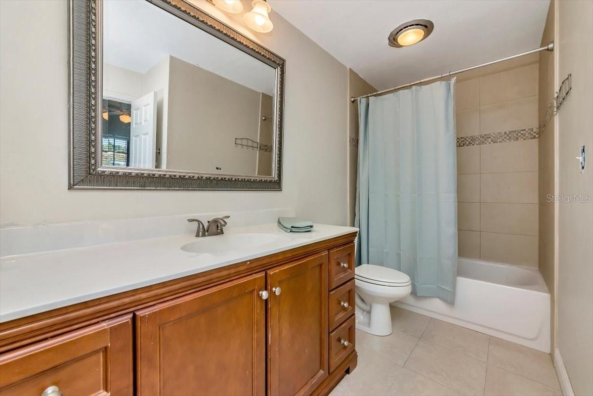 Image 19 of 43 For 1861 Riviera Circle