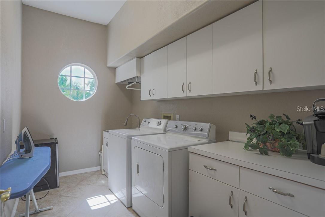 Image 16 of 42 For 6308 Thorndon Circle