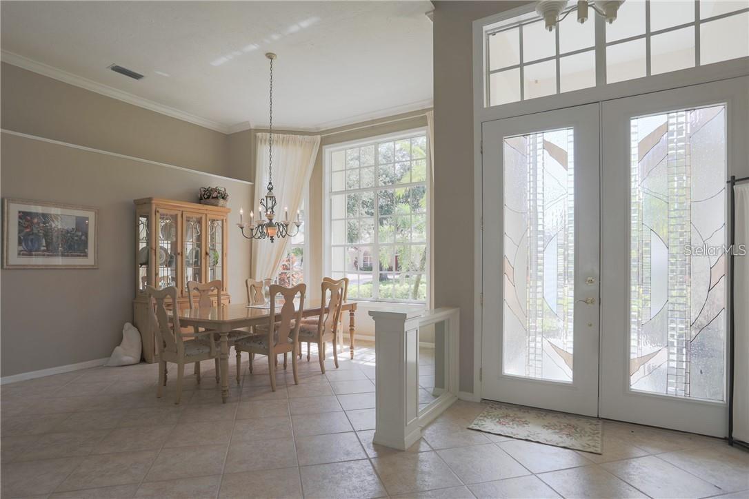 Image 5 of 42 For 6308 Thorndon Circle