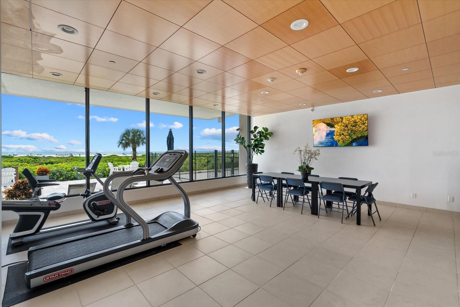 Image 21 of 54 For 5400 Ocean Boulevard 9-4