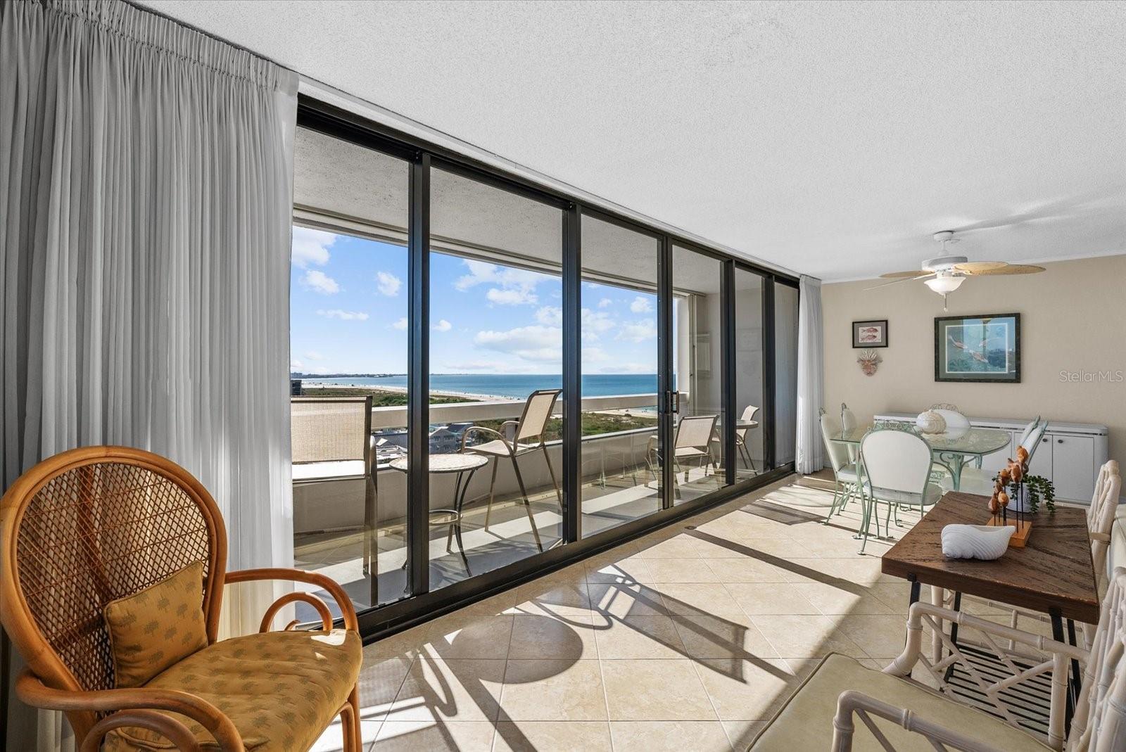 Image 32 of 54 For 5400 Ocean Boulevard 9-4