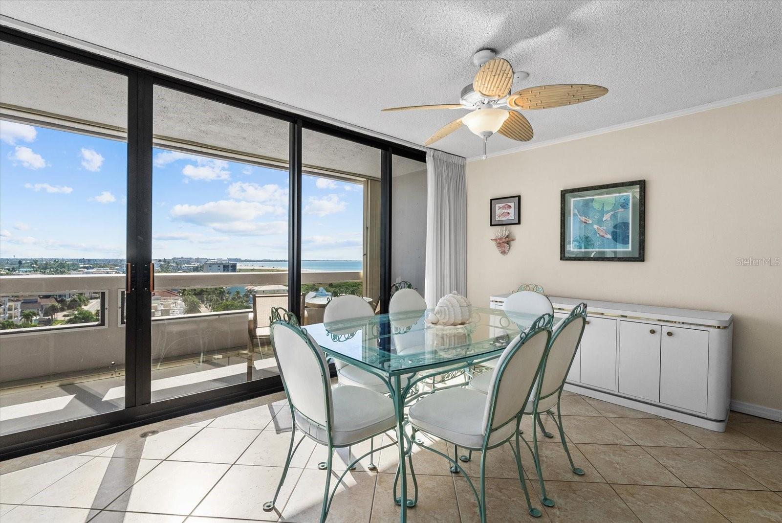 Image 35 of 54 For 5400 Ocean Boulevard 9-4