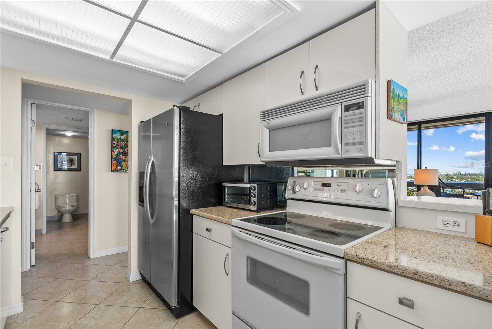 Image 37 of 54 For 5400 Ocean Boulevard 9-4