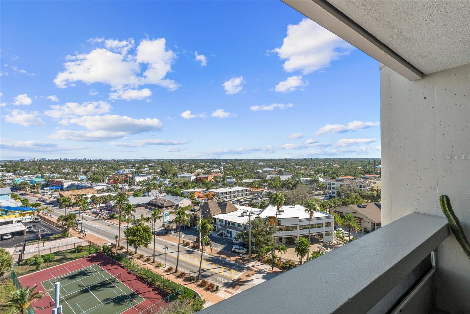 Image 45 of 54 For 5400 Ocean Boulevard 9-4