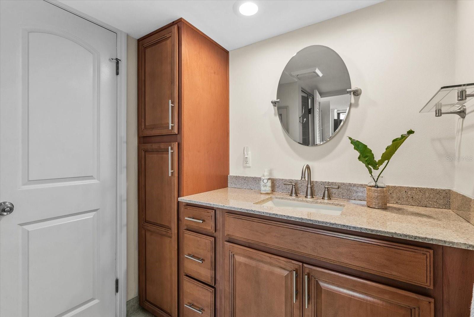 Image 47 of 54 For 5400 Ocean Boulevard 9-4