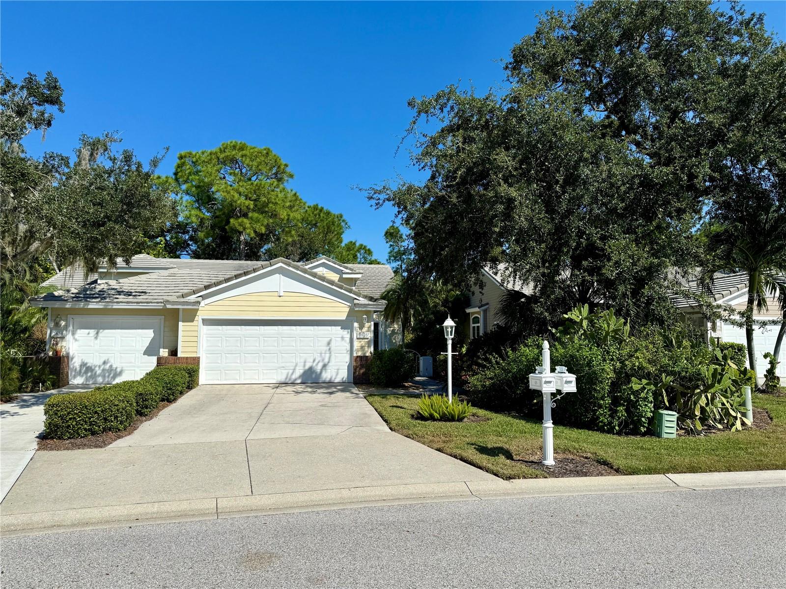 Details for 7628 Whitebridge Glen, UNIVERSITY PARK, FL 34201