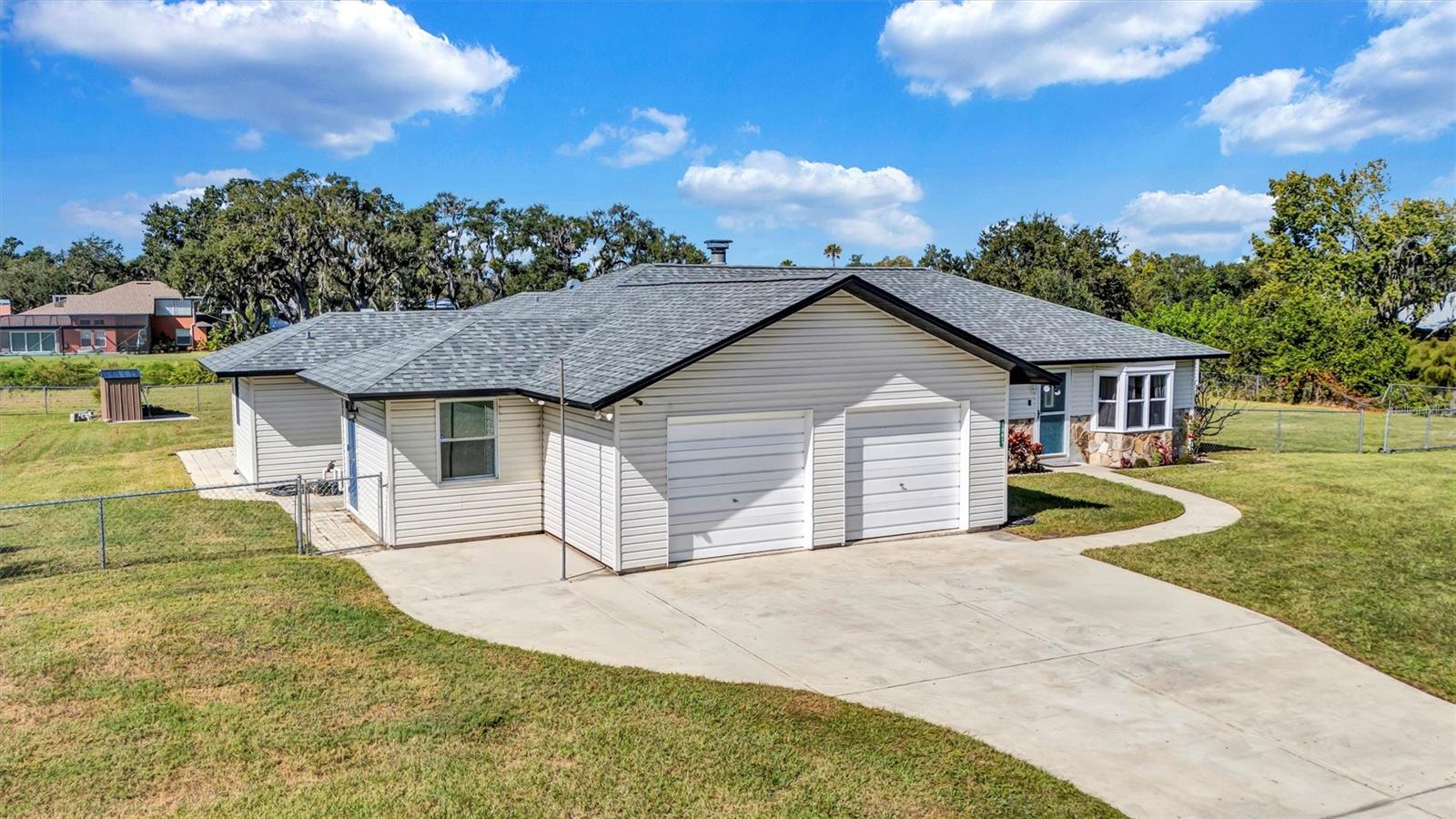 Image 12 of 80 For 10617 31st Avenue E