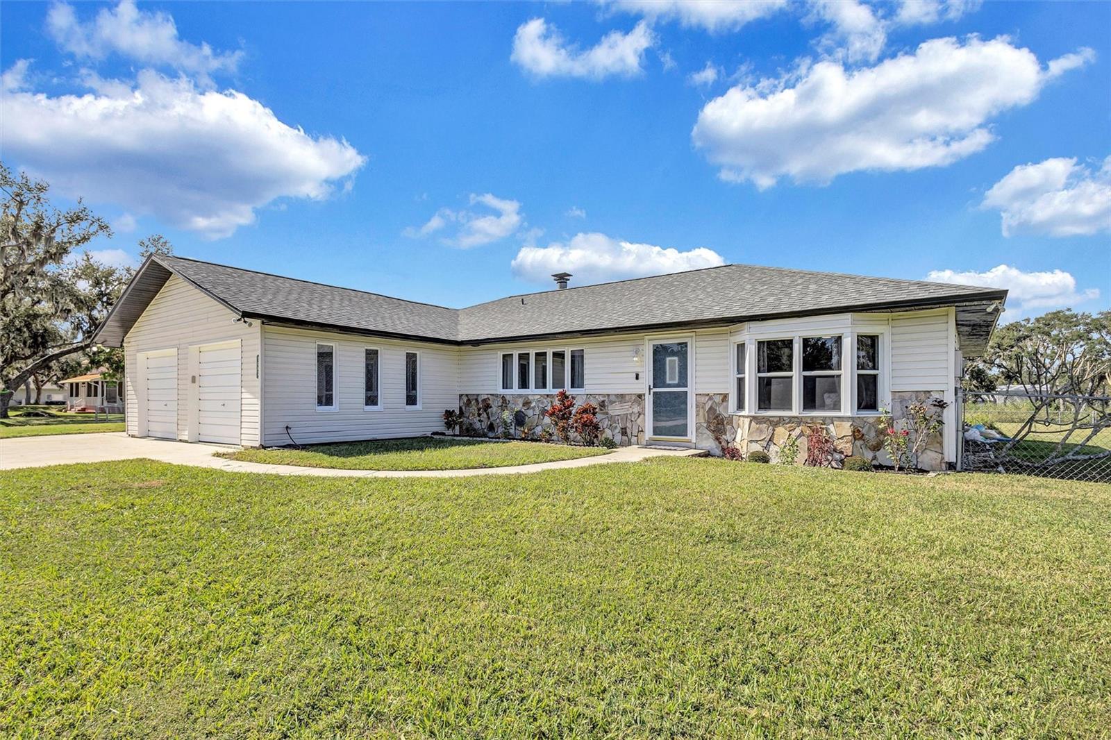 Image 29 of 80 For 10617 31st Avenue E