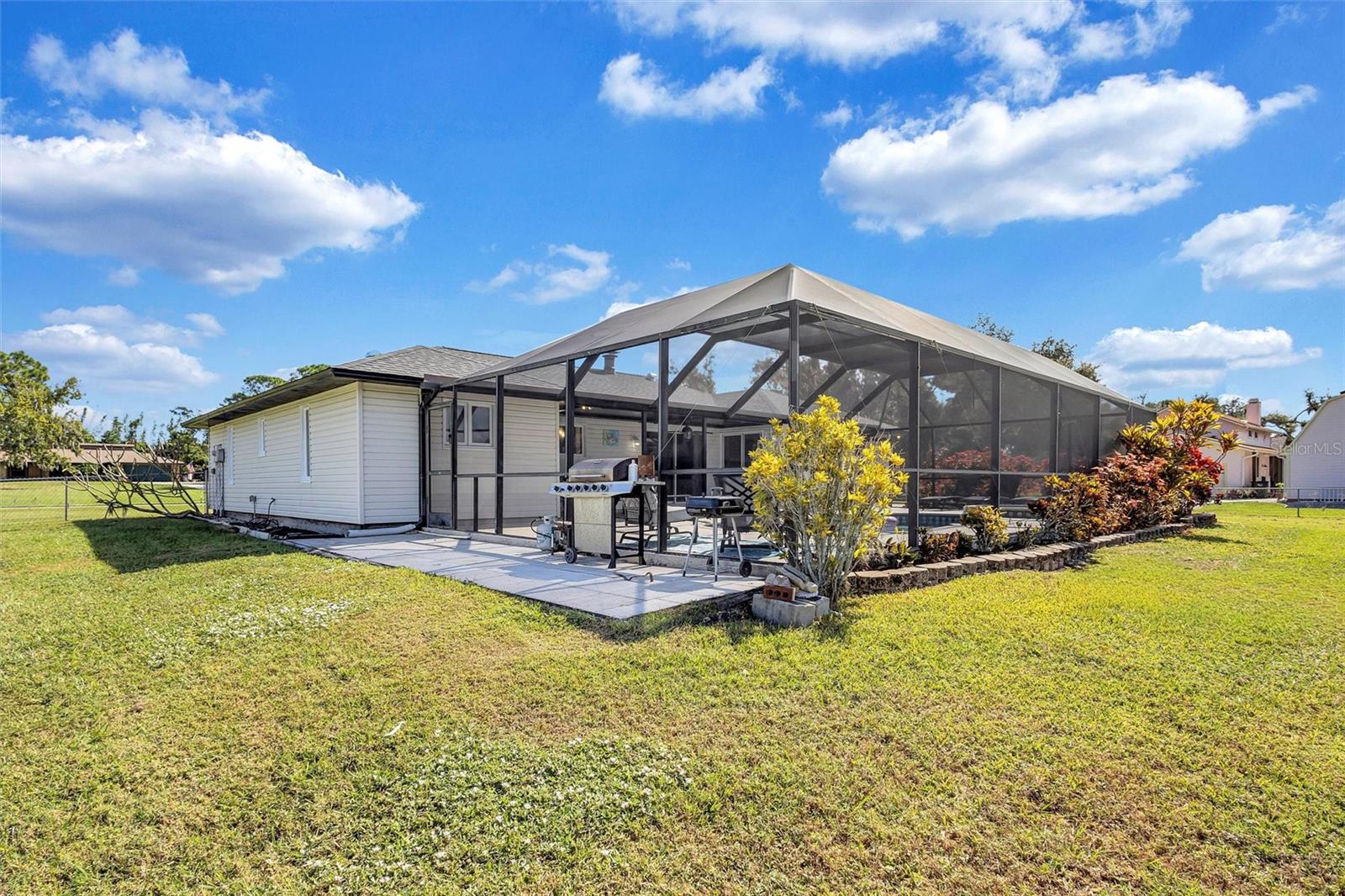 Image 35 of 80 For 10617 31st Avenue E