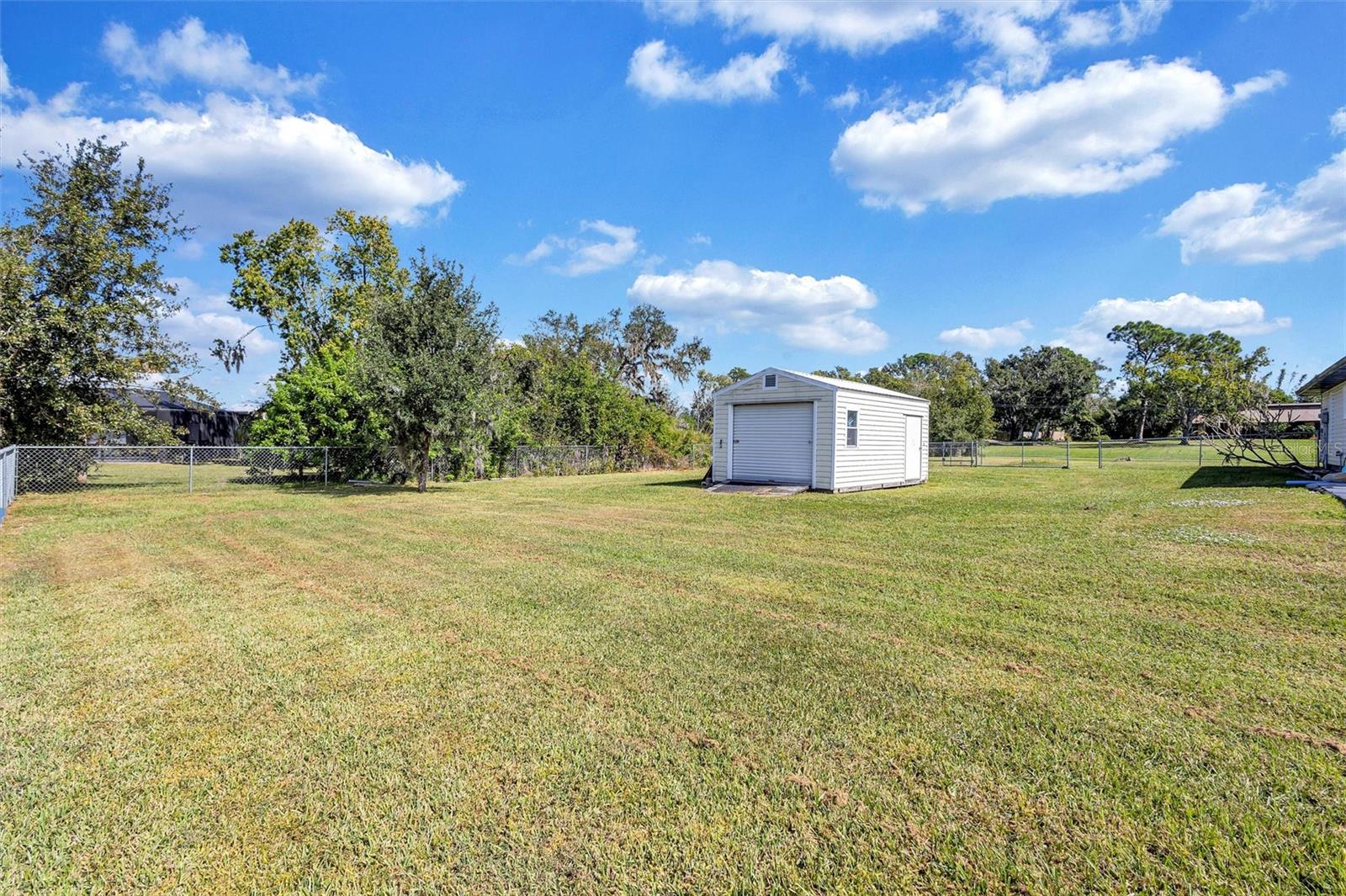 Image 36 of 80 For 10617 31st Avenue E