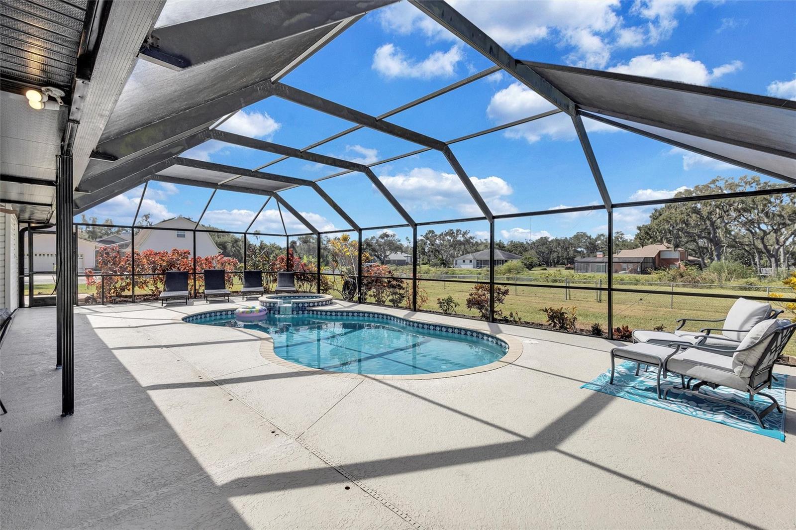 Image 40 of 80 For 10617 31st Avenue E