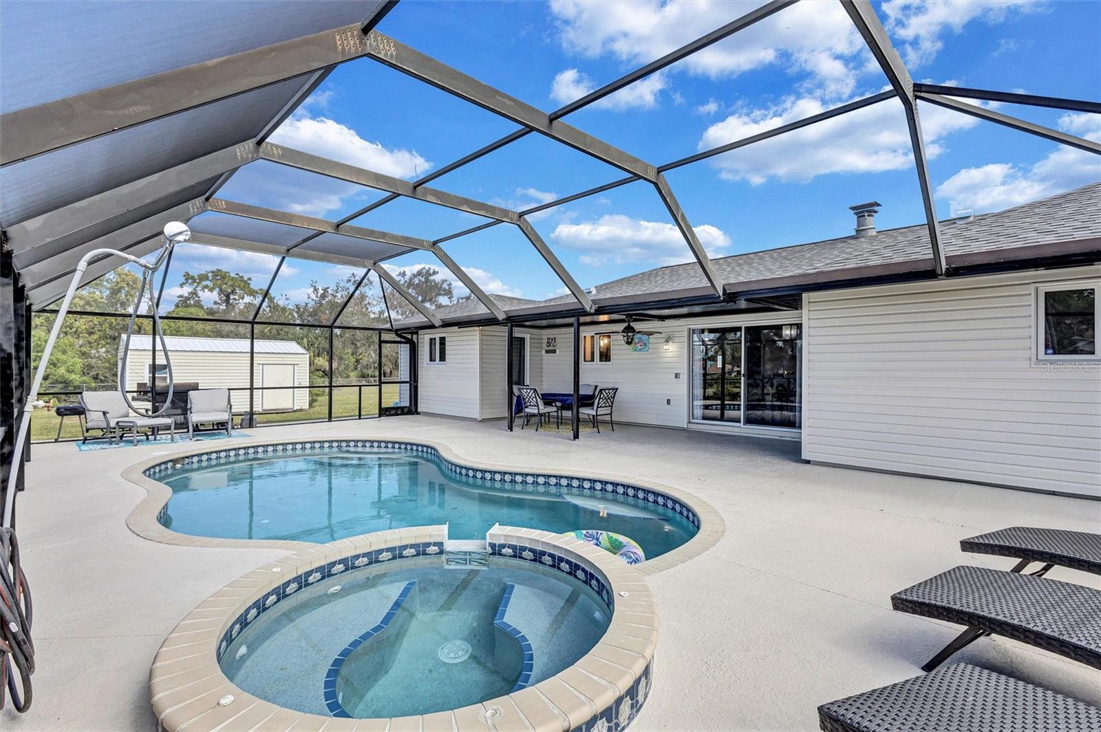 Image 44 of 80 For 10617 31st Avenue E