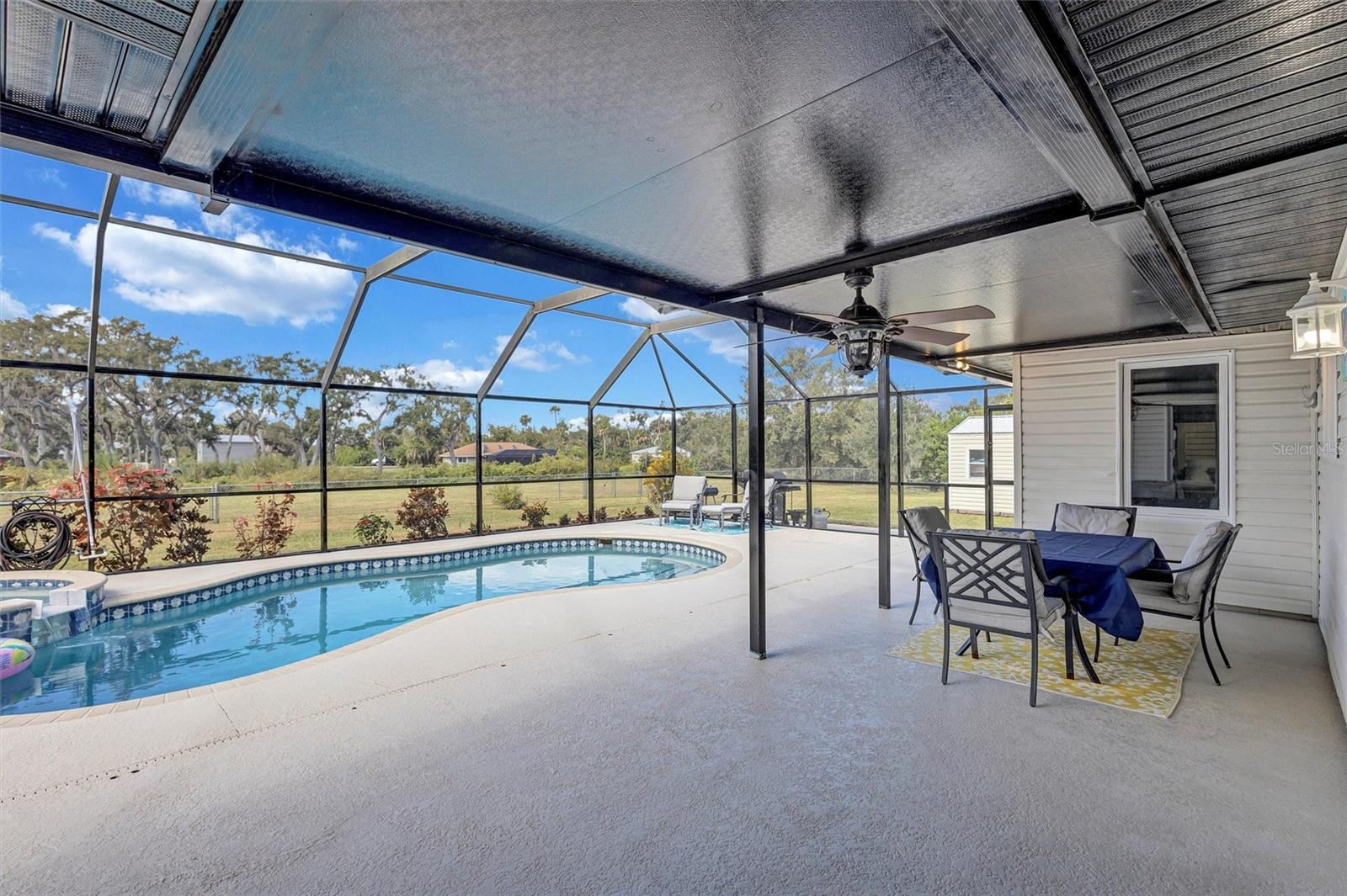 Image 45 of 80 For 10617 31st Avenue E