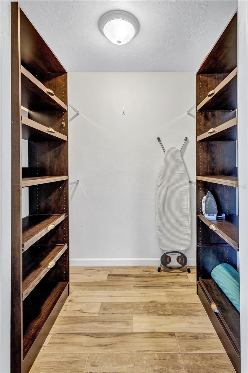 Image 61 of 80 For 10617 31st Avenue E