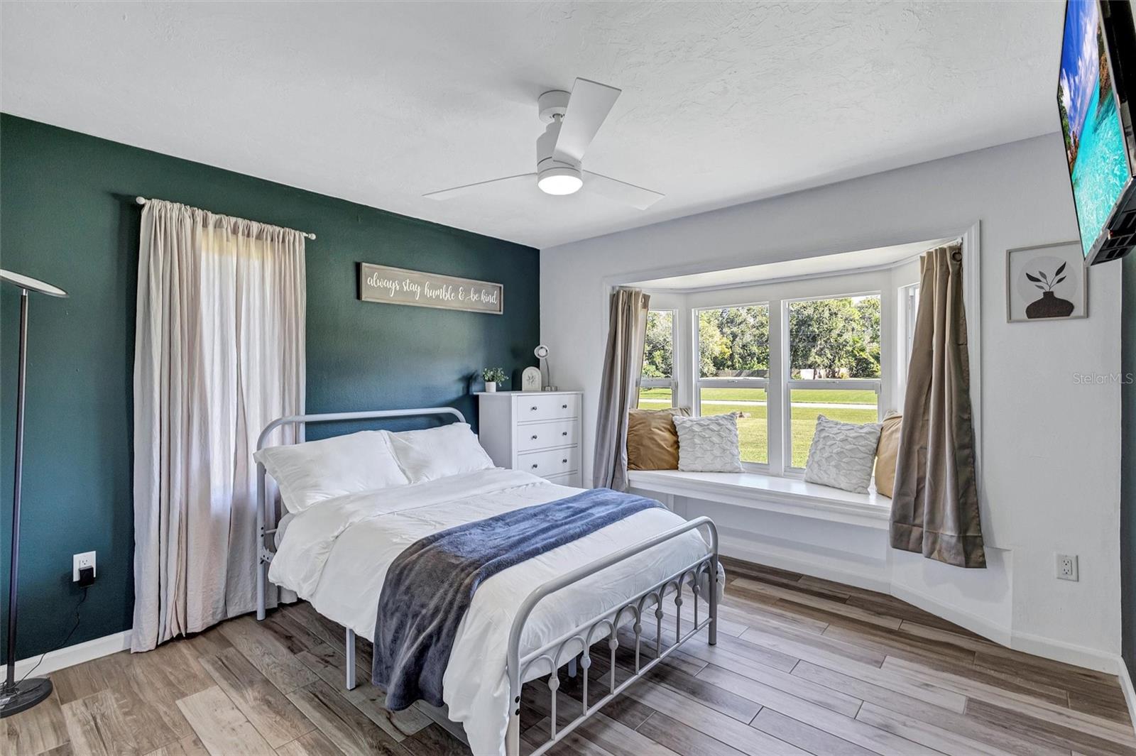 Image 73 of 80 For 10617 31st Avenue E