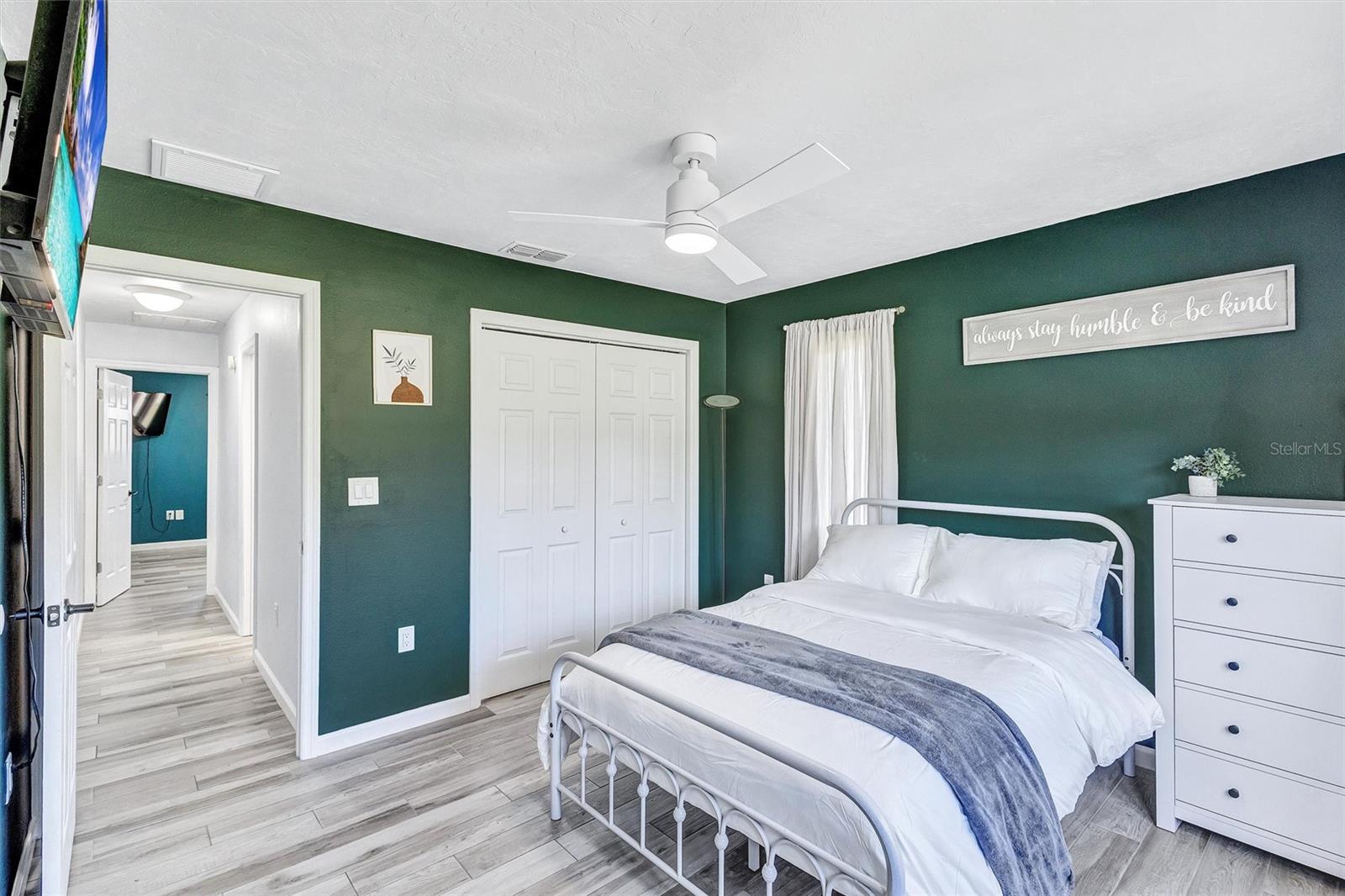 Image 74 of 80 For 10617 31st Avenue E