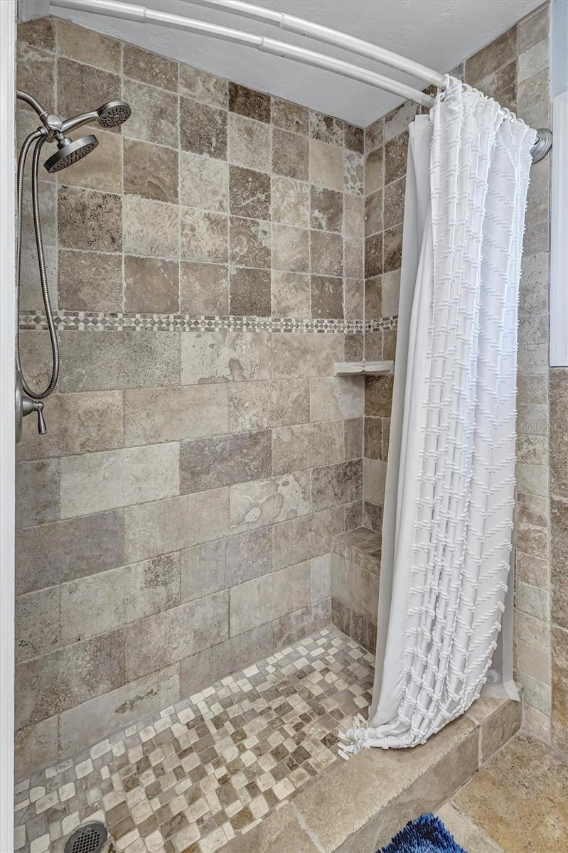 Image 78 of 80 For 10617 31st Avenue E