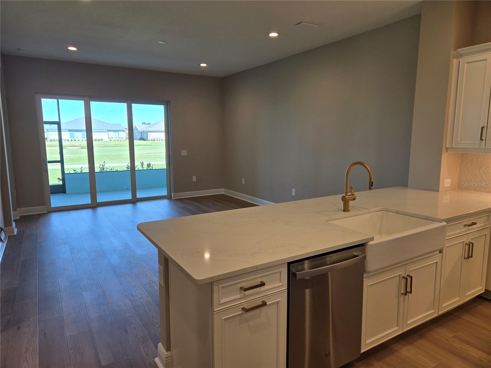 Image 4 of 12 For 24811 Buckingham Way