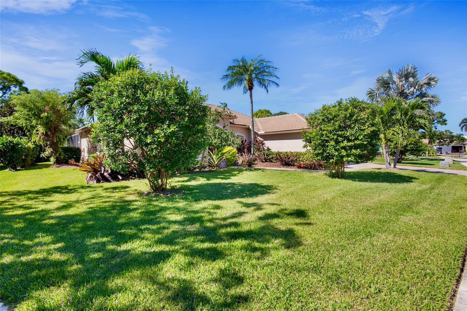 Image 32 of 39 For 5178 Far Oak Circle