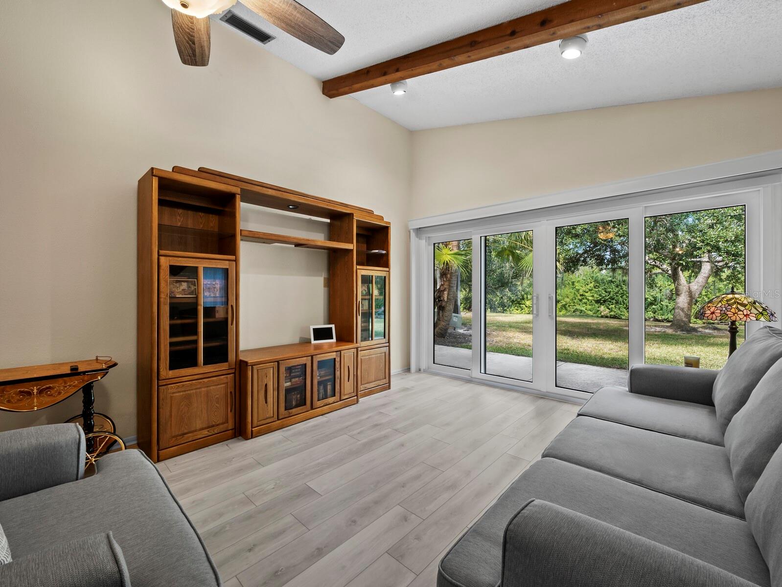 Image 11 of 32 For 4133 Carriage Drive 18