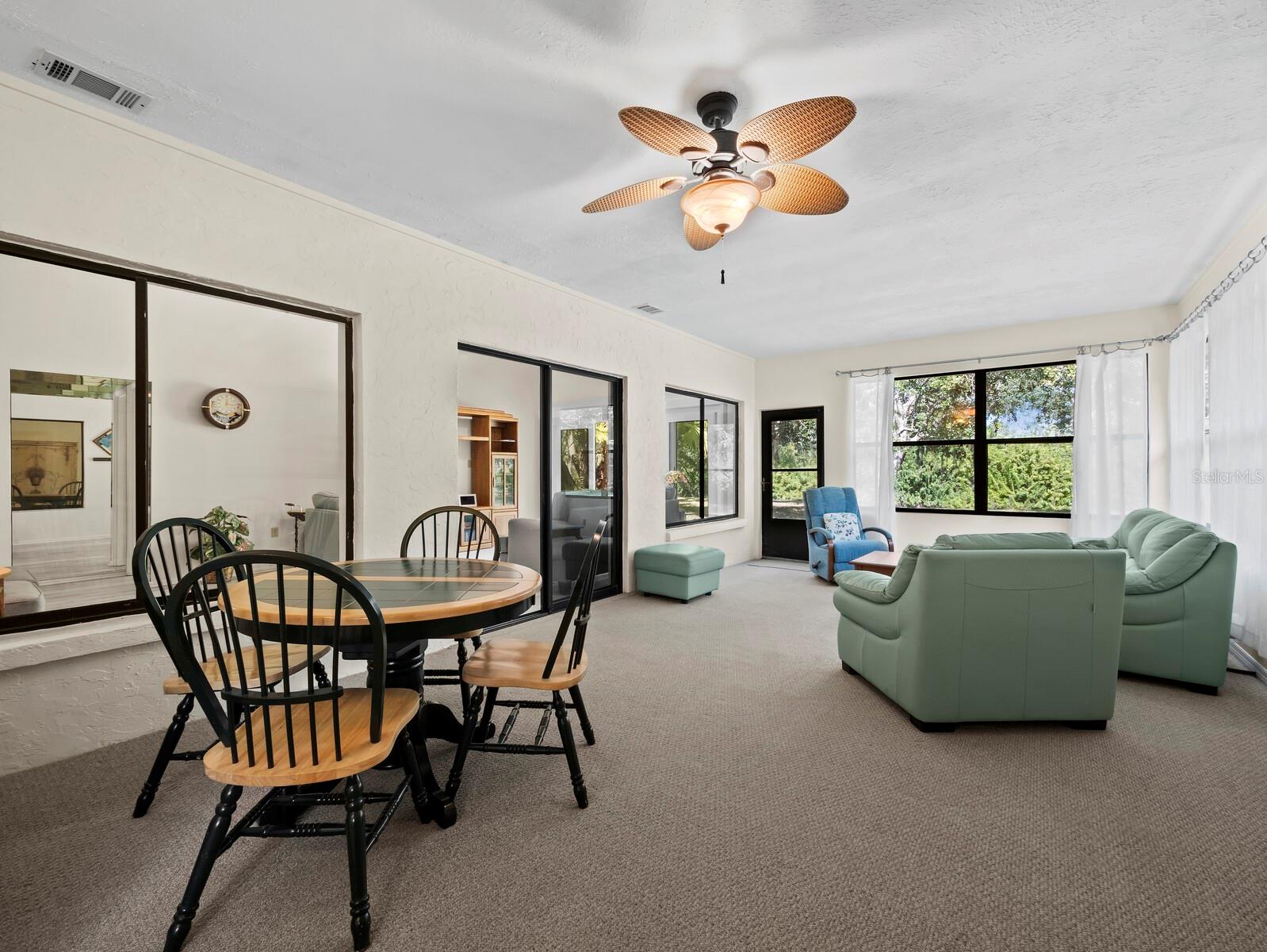 Image 15 of 32 For 4133 Carriage Drive 18