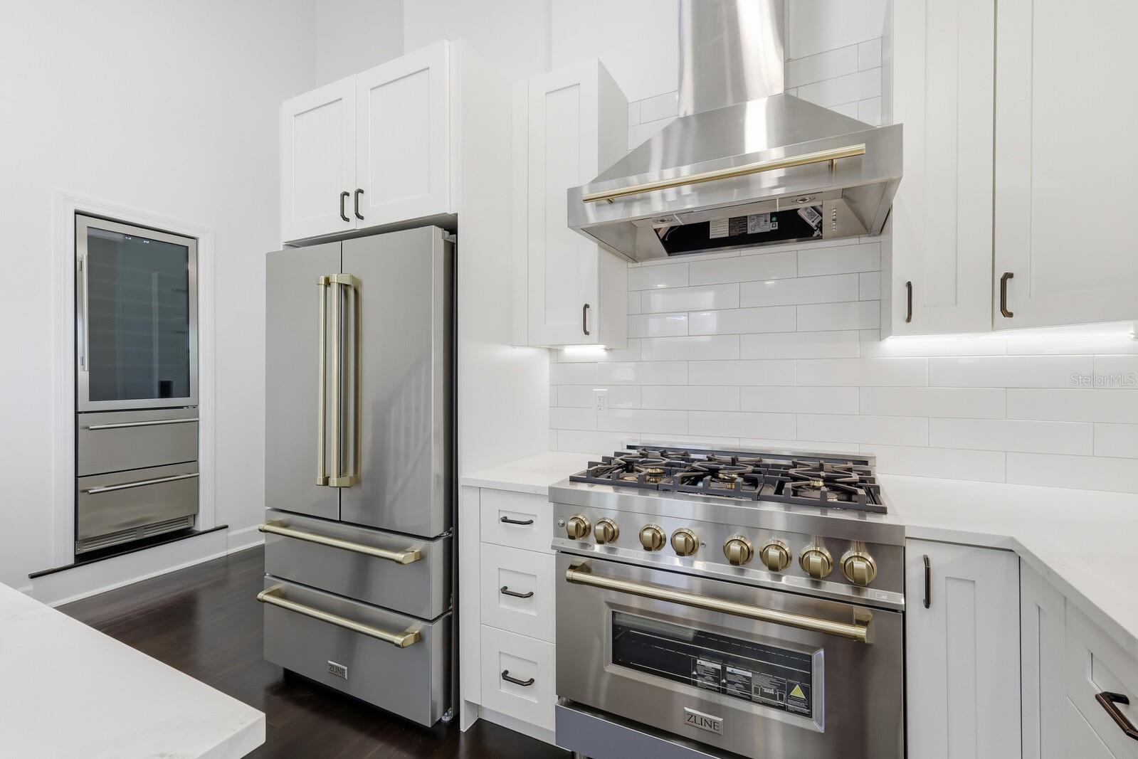 Image 17 of 89 For 5060 18th Avenue W