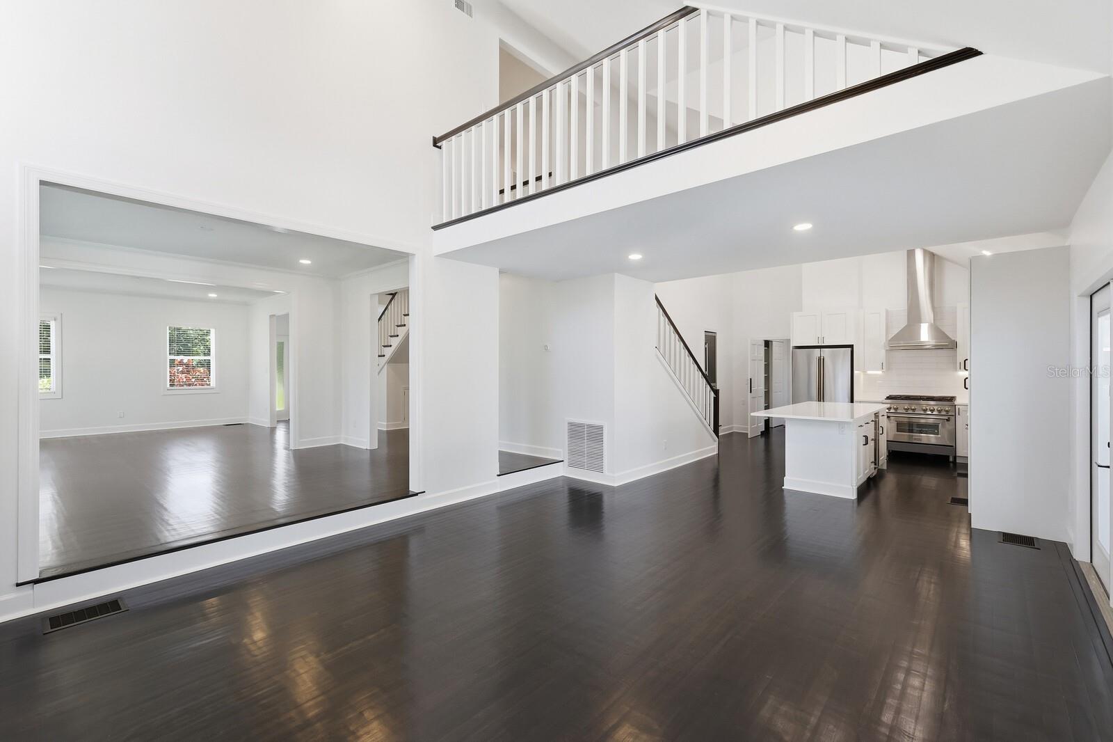 Image 23 of 89 For 5060 18th Avenue W