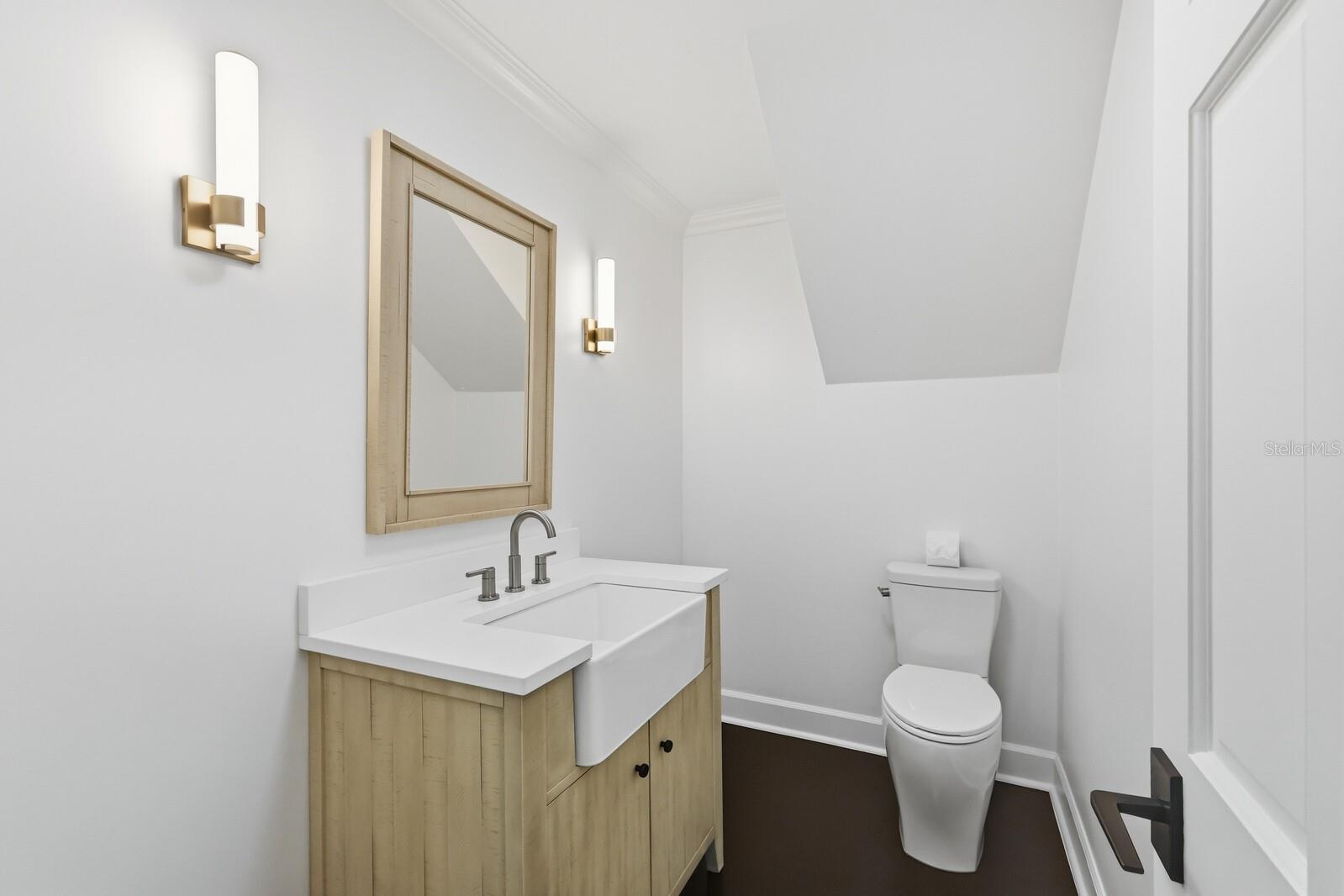 Image 62 of 89 For 5060 18th Avenue W