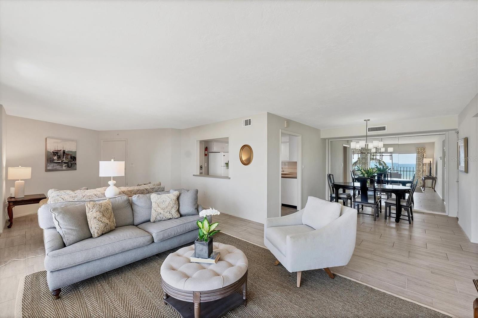 Image 10 of 73 For 101 Benjamin Franklin Drive 63