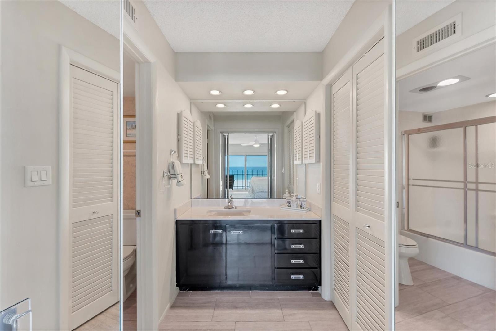 Image 27 of 73 For 101 Benjamin Franklin Drive 63