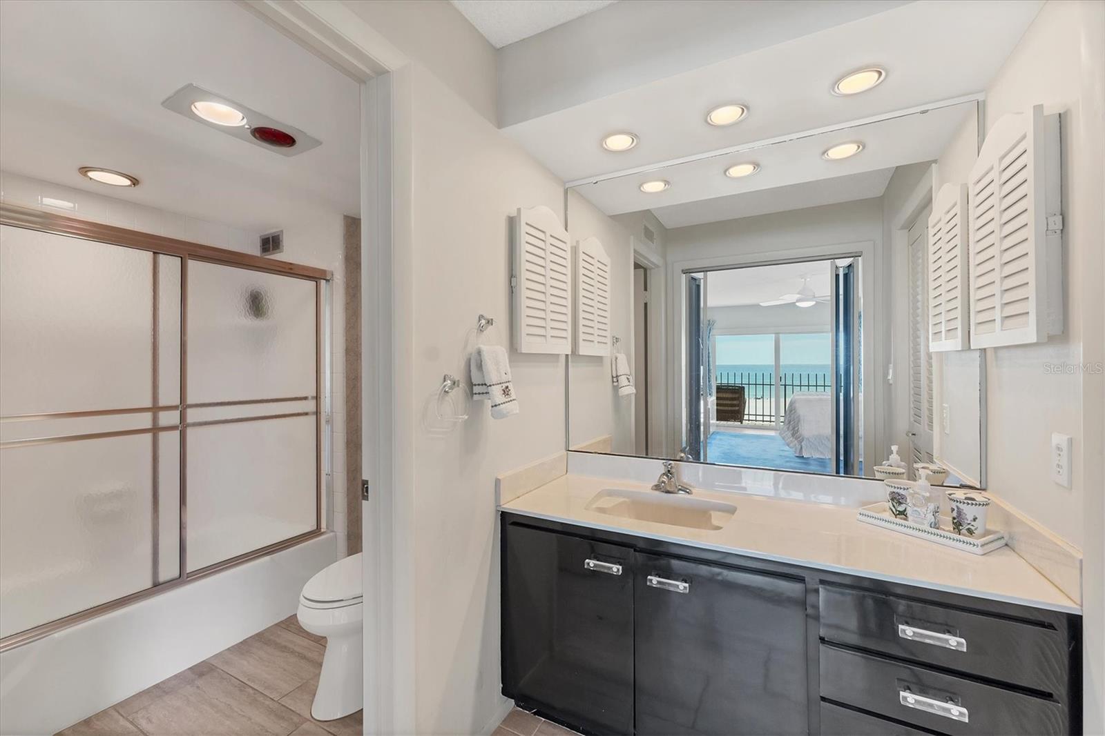 Image 28 of 73 For 101 Benjamin Franklin Drive 63