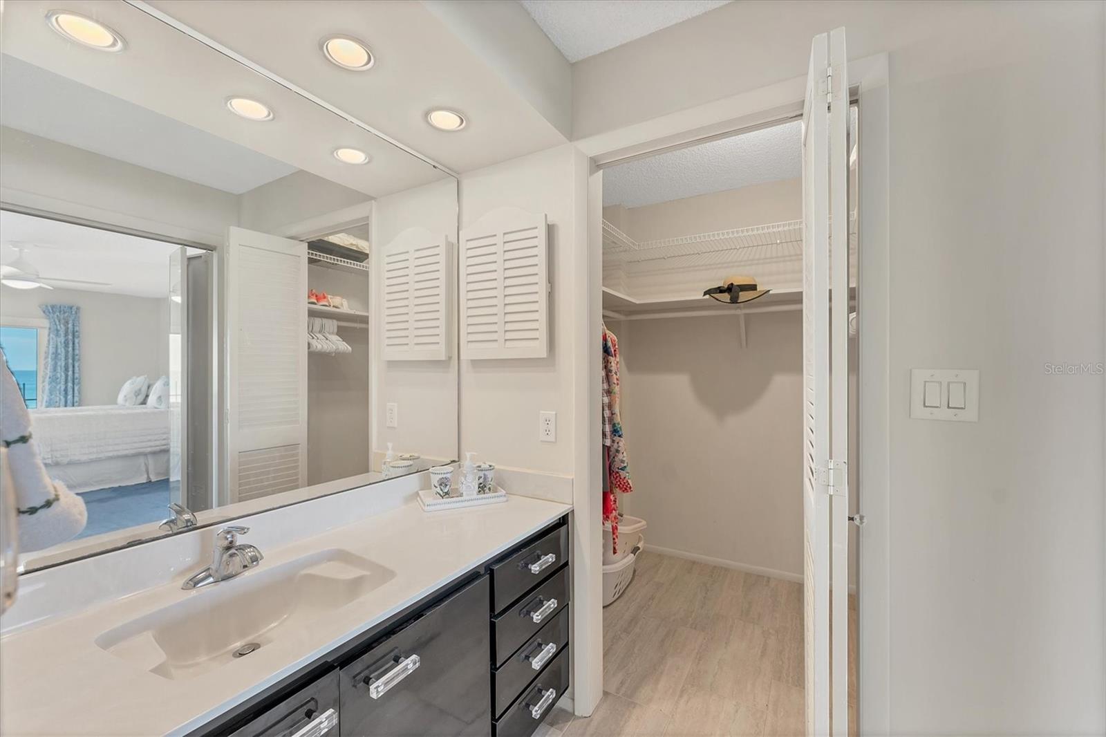 Image 29 of 73 For 101 Benjamin Franklin Drive 63