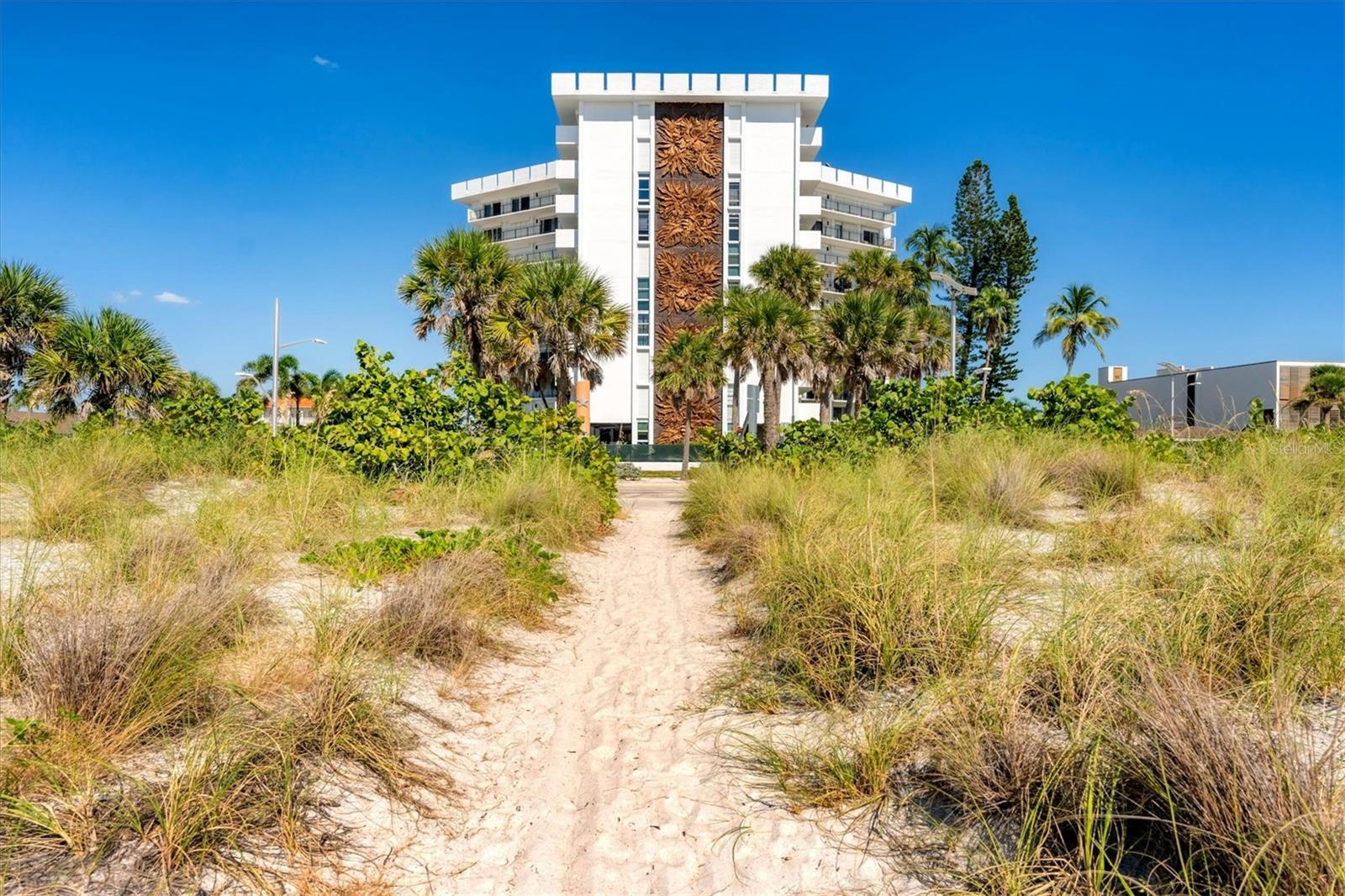 Image 50 of 73 For 101 Benjamin Franklin Drive 63