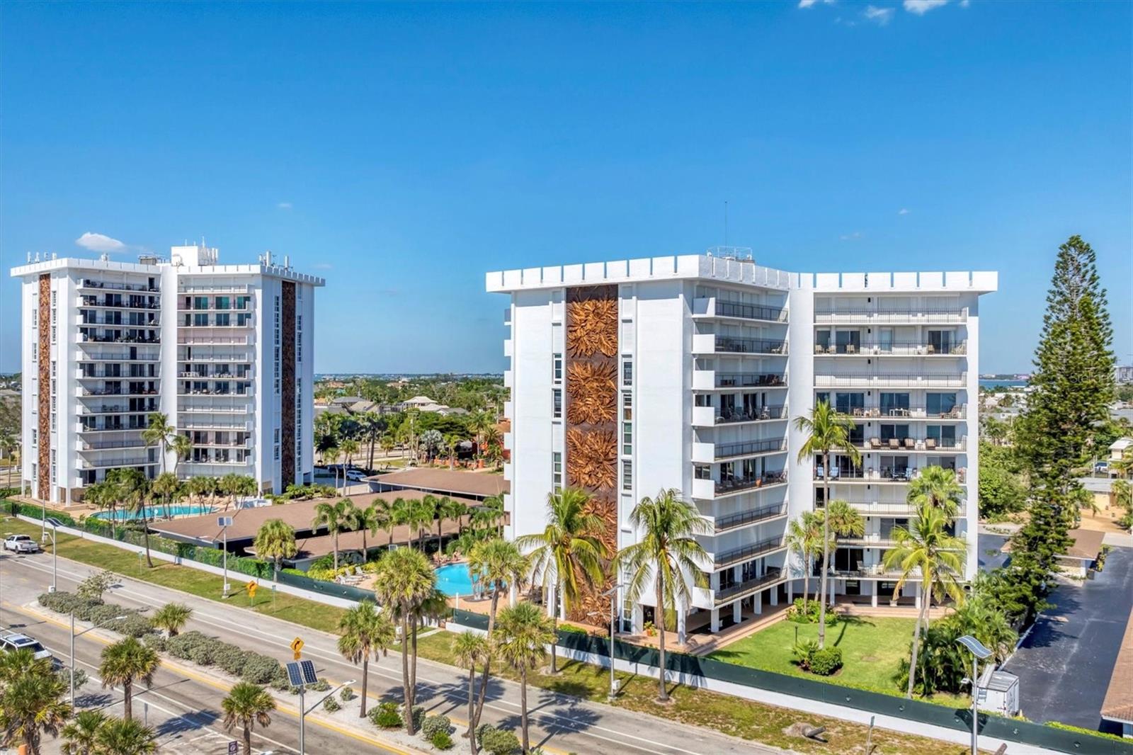 Image 52 of 73 For 101 Benjamin Franklin Drive 63